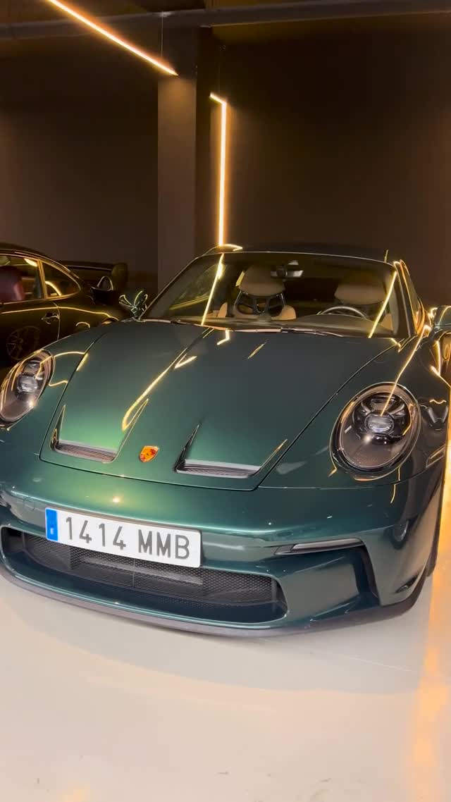 Porsche with a freshly detailed finish